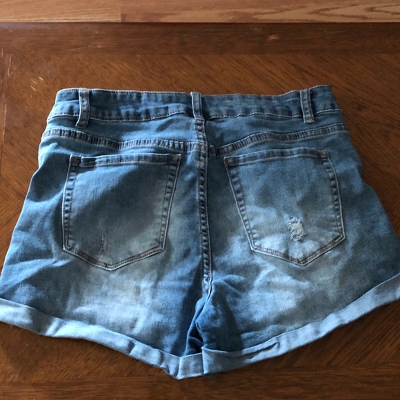 URBAN PLANET - Light blue denim shorts - Picture 2 of 2